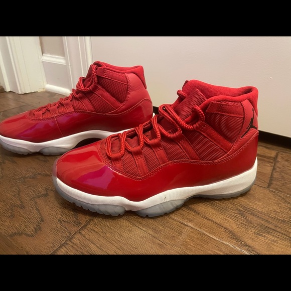 jordan win like 96 no box so i’ll lower the price - Picture 3 of 4